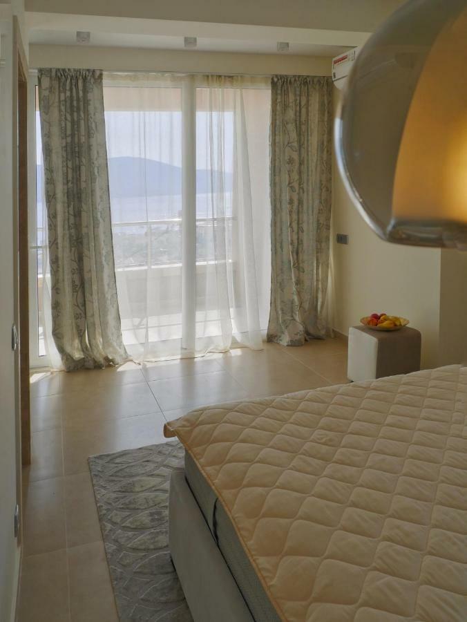 Villa Travertino Tivat Exterior photo